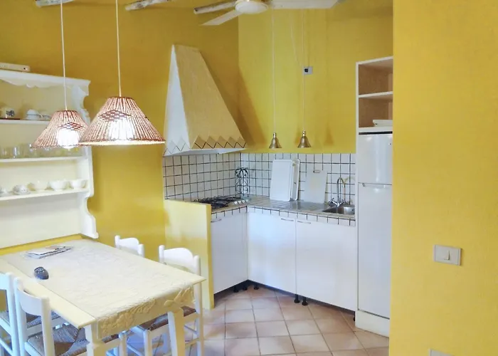 Dom wakacyjny Charming House With Terrace & Garden - Loiri Porto San Paolo
